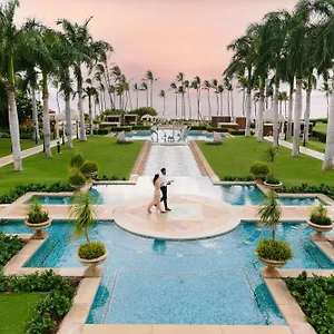 Grand & Spa, A Waldorf Astoria Уэйлея